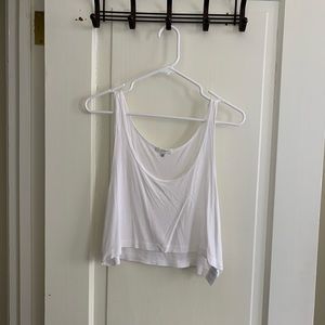 Aritzia Tops - Aritzia Talula White Crop Tank XXS Aritzia Tops - Aritzia Talula White Crop Tank XXS